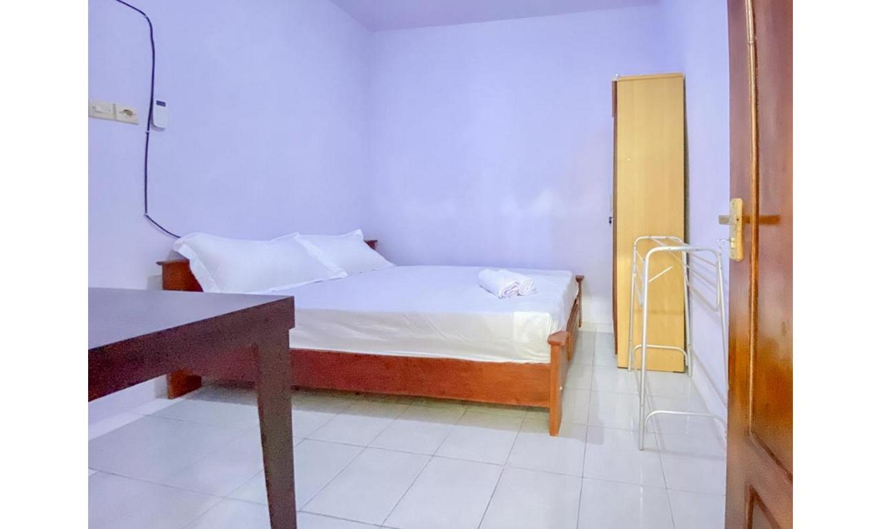 Griya Asri Syariah RedPartner Hotel Rogojampi Bagian luar foto